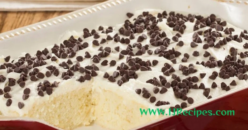 Current image: cannoli poke cake